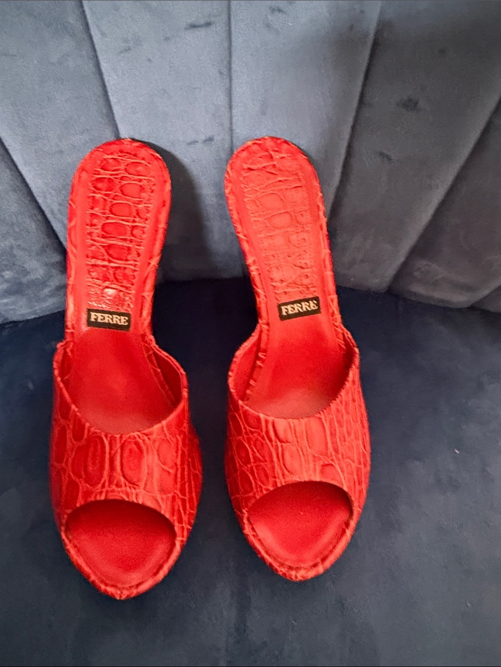 Ferre Red Croc-Embossed Slide Heels for Women - Picture 9 of 9